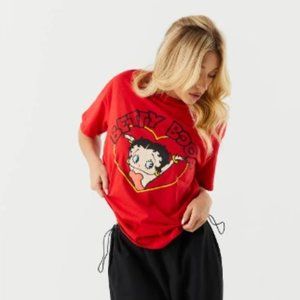 Betty Boop in Heart Red Graphic Boyfriend T-Shirt Tee Shirt New!